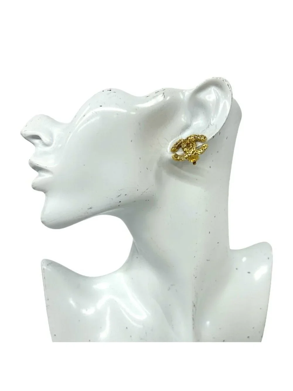 Chanel With Rice 93A Vintage CC Logo Lava Motif Earrings Gold